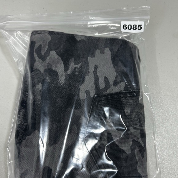 Spanx Cargo Camouflage Jogger Pants Women Size Large Gray Casual Stretch Pull Up - Picture 10 of 10